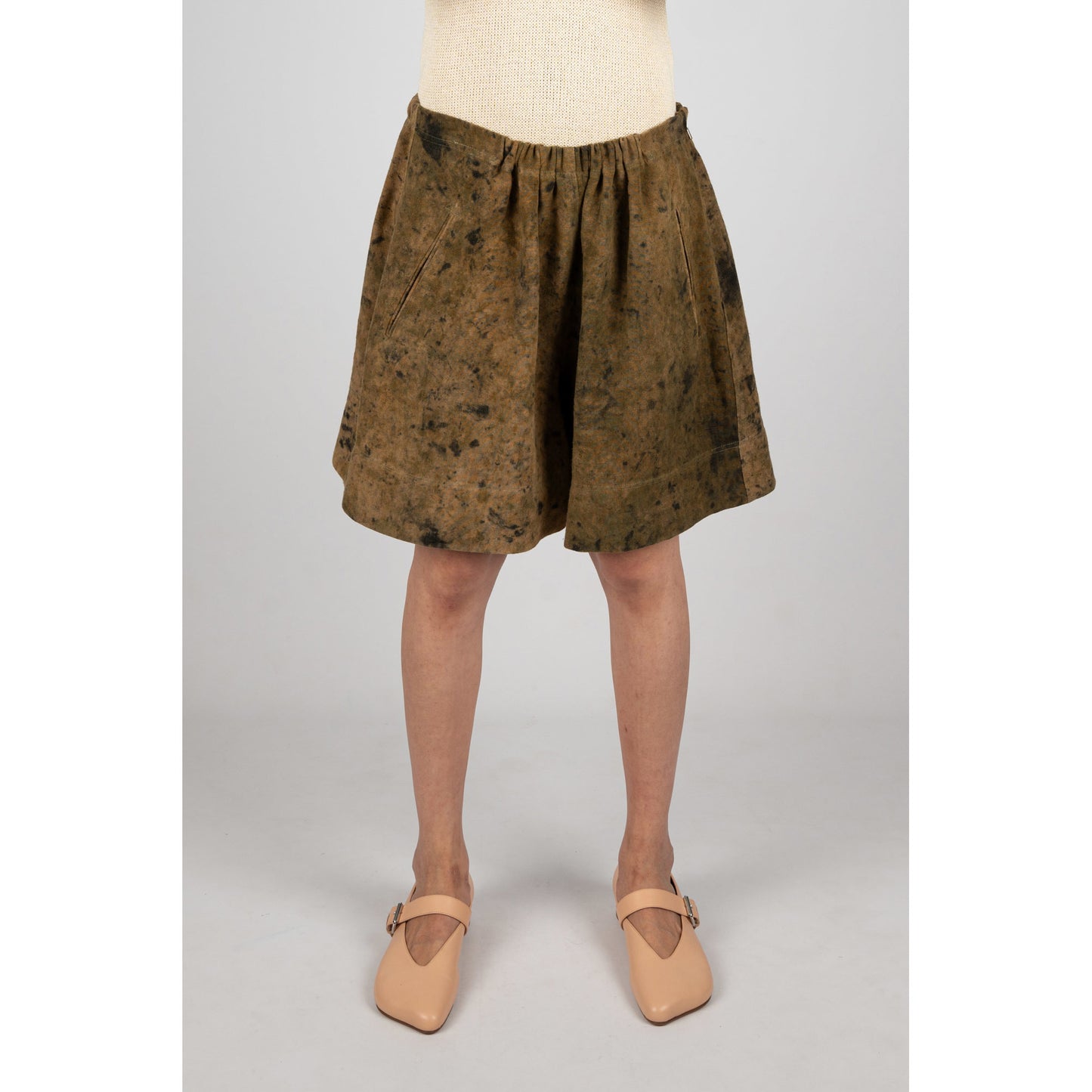 GURKHA SHORTS - Natural Dyed Linen